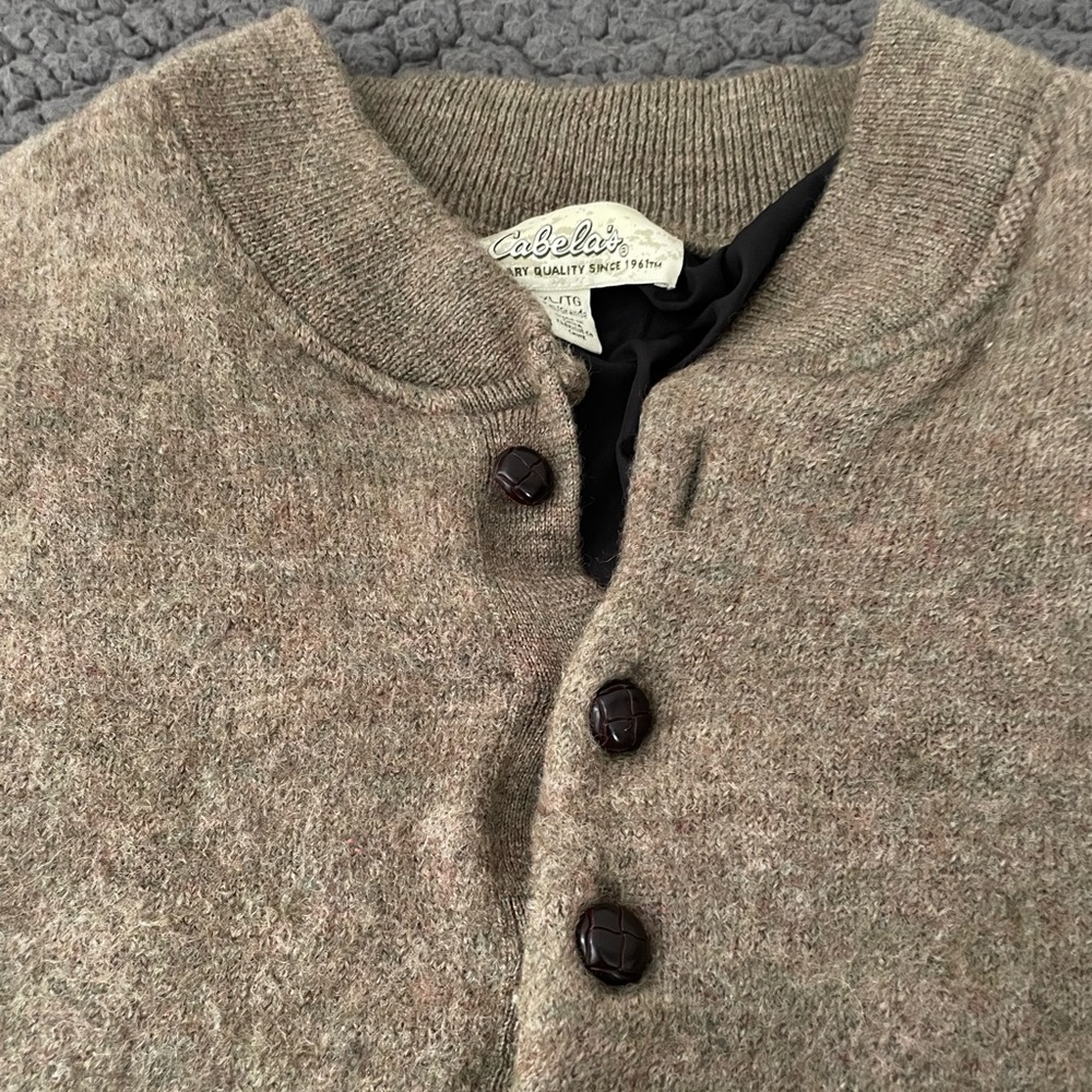 CABELAS WIND SHEAR WOOL SWEATER
